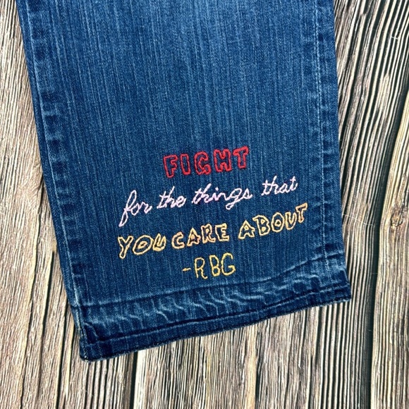 Statement Jeans - Picture 3 of 15